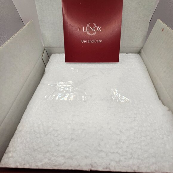 Lenox Snowman figural with votive candle New in Box - Picture 5 of 5